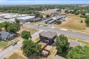 805 E Wise St, Bowie, TX 76230 - Photo 32