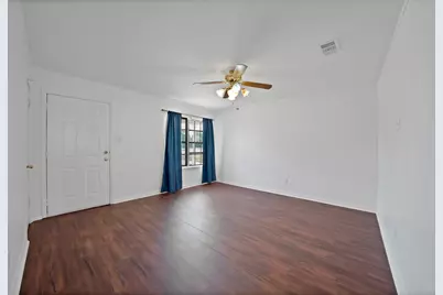 825 E Prairie View Road, Crowley, TX 76036 - Photo 8