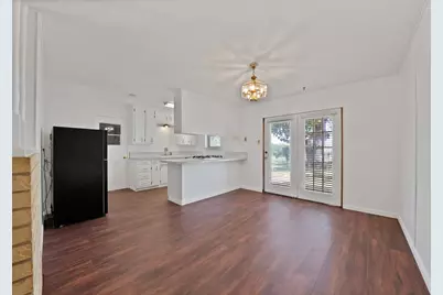 825 E Prairie View Road, Crowley, TX 76036 - Photo 12