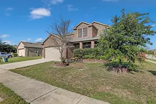2138 Meadow View Dr, Princeton, TX 75407 - Photo 2