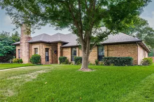 702 Mt Vernon Dr, Richardson, TX 75081 - Photo 1