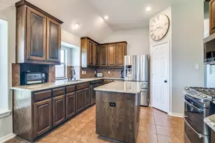 776 River Rock Ln, Rockwall, TX 75032 - Photo 2