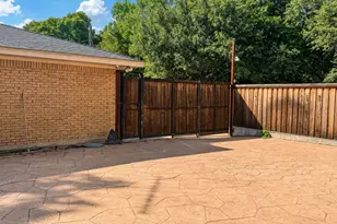 1917 Shady Glen Ln, Dallas, TX 75232 - Photo 26