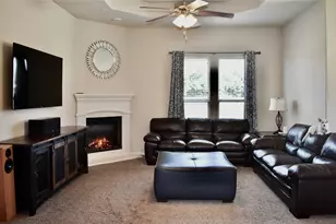 516 Millsap Dr, Van Alstyne, TX 75495 - Photo 8