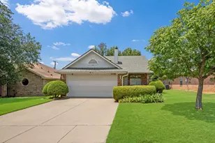 7408 Cross Ridge Cir, Fort Worth, TX 76120 - Photo 1