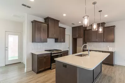 208 Pecan Street, Abilene, TX 79602 - Photo 10