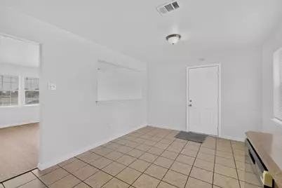 4525 Hunter Street, Haltom City, TX 76117 - Photo 16