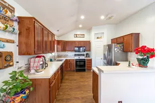 2414 Coventry Ct, Grand Prairie, TX 75052 - Photo 6