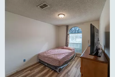 2414 Coventry Court, Grand Prairie, TX 75052 - Photo 12