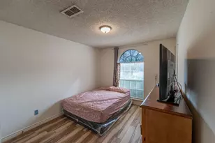 2414 Coventry Ct, Grand Prairie, TX 75052 - Photo 12