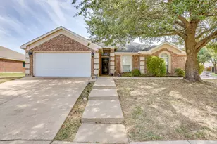 400 Bretts Way, Burleson, TX 76028 - Photo 1