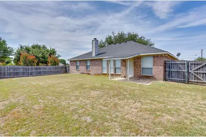 400 Bretts Way, Burleson, TX 76028 - Photo 30