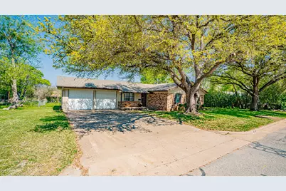 1110 Penrod Street, Granbury, TX 76048 - Photo 4