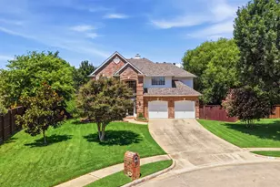 2912 Blue Sage Ct, Flower Mound, TX 75028 - Photo 2