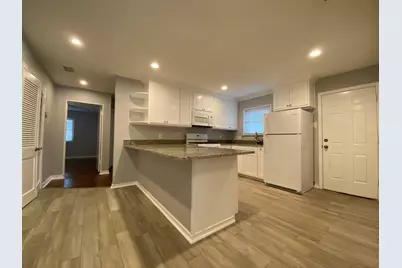 11005 Wyatt Street, Dallas, TX 75218 - Photo 4
