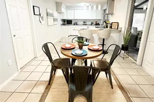 2111 Warwick Dr, Arlington, TX 76015 - Photo 10