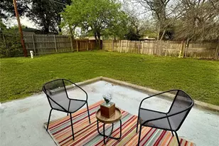 2111 Warwick Dr, Arlington, TX 76015 - Photo 32