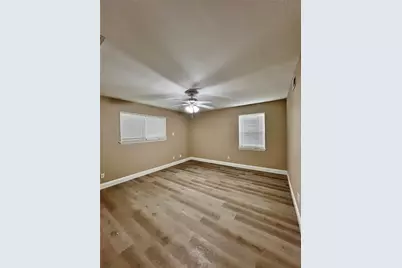 1914 W Northgate Drive, Irving, TX 75062 - Photo 14