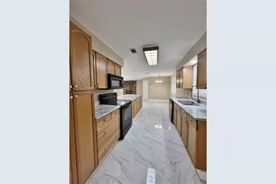 1914 W Northgate Drive, Irving, TX 75062 - Photo 6