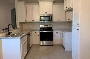 224 Jacinth Ln, Granbury, TX 76049 - Photo 6