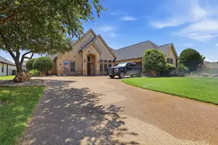 2606 Waters Edge Dr, Granbury, TX 76048 - Photo 1