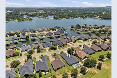 2606 Waters Edge Drive, Granbury, TX 76048 - Photo 40