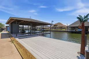 2606 Waters Edge Dr, Granbury, TX 76048 - Photo 38