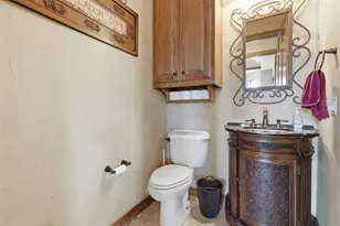 2606 Waters Edge Dr, Granbury, TX 76048 - Photo 12