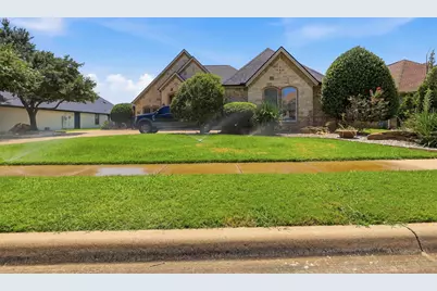 2606 Waters Edge Drive, Granbury, TX 76048 - Photo 2