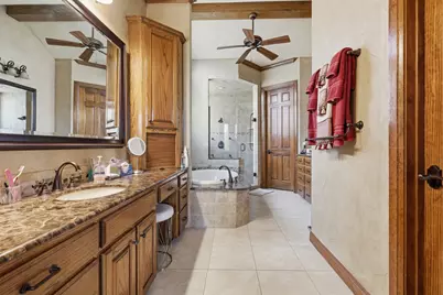 2606 Waters Edge Drive, Granbury, TX 76048 - Photo 16