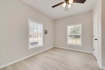 2203 Wesley Street, Greenville, TX 75401 - Photo 18