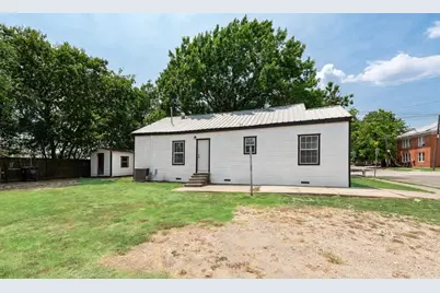 2203 Wesley Street, Greenville, TX 75401 - Photo 24