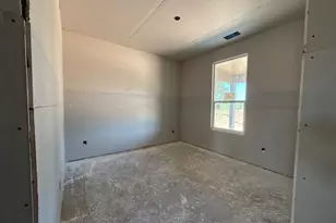 205 Oak Grv Wy, Springtown, TX 76082 - Photo 10