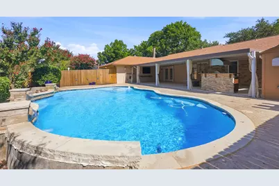 1550 Oak Creek Drive, Lewisville, TX 75077 - Photo 14
