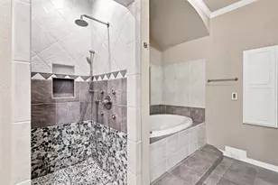 1550 Oak Creek Dr, Lewisville, TX 75077 - Photo 20