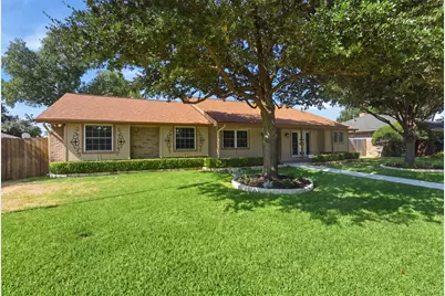 1550 Oak Creek Drive, Lewisville, TX 75077 - Photo 2