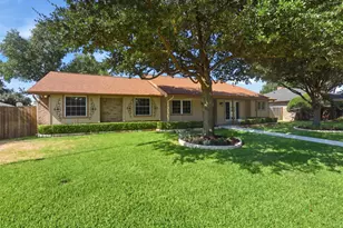 1550 Oak Creek Dr, Lewisville, TX 75077 - Photo 2