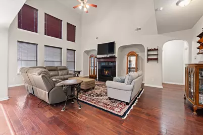943 Monticello Drive, Burleson, TX 76028 - Photo 12