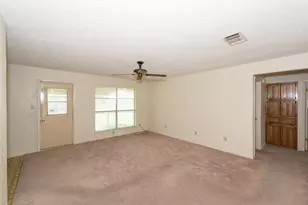 6412 Rebecca Ln, Watauga, TX 76148 - Photo 6