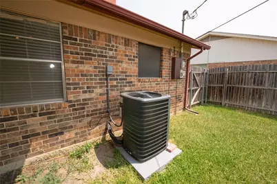 6412 Rebecca Lane, Watauga, TX 76148 - Photo 16