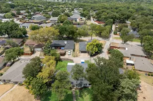 3836 Kiest Meadow Dr, Dallas, TX 75233 - Photo 32