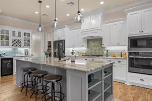8305 Jonquil Dr, Waco, TX 76708 - Photo 10