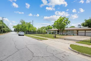 2320 N Edgewood Terrace, Fort Worth, TX 76103 - Photo 24