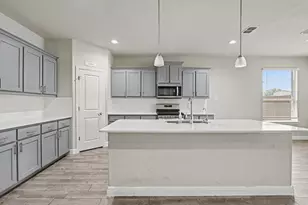 540 Dunmore Dr, Fort Worth, TX 76052 - Photo 10
