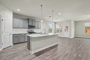 540 Dunmore Dr, Fort Worth, TX 76052 - Photo 6