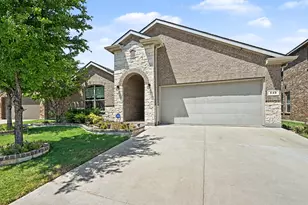 540 Dunmore Dr, Fort Worth, TX 76052 - Photo 2