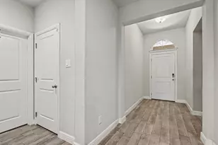 540 Dunmore Dr, Fort Worth, TX 76052 - Photo 2