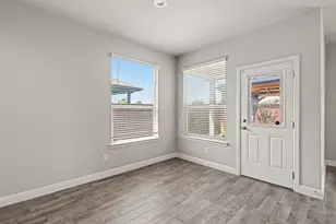 540 Dunmore Dr, Fort Worth, TX 76052 - Photo 14