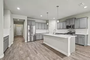 540 Dunmore Dr, Fort Worth, TX 76052 - Photo 8