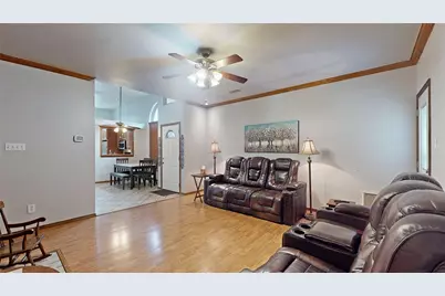 911 Azalia Drive, Lewisville, TX 75067 - Photo 4